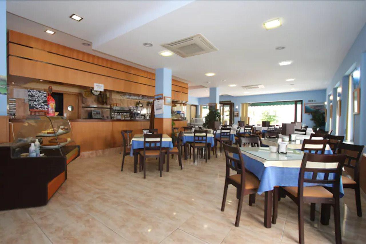 Hotel Oasis Conil De La Frontera Exterior foto